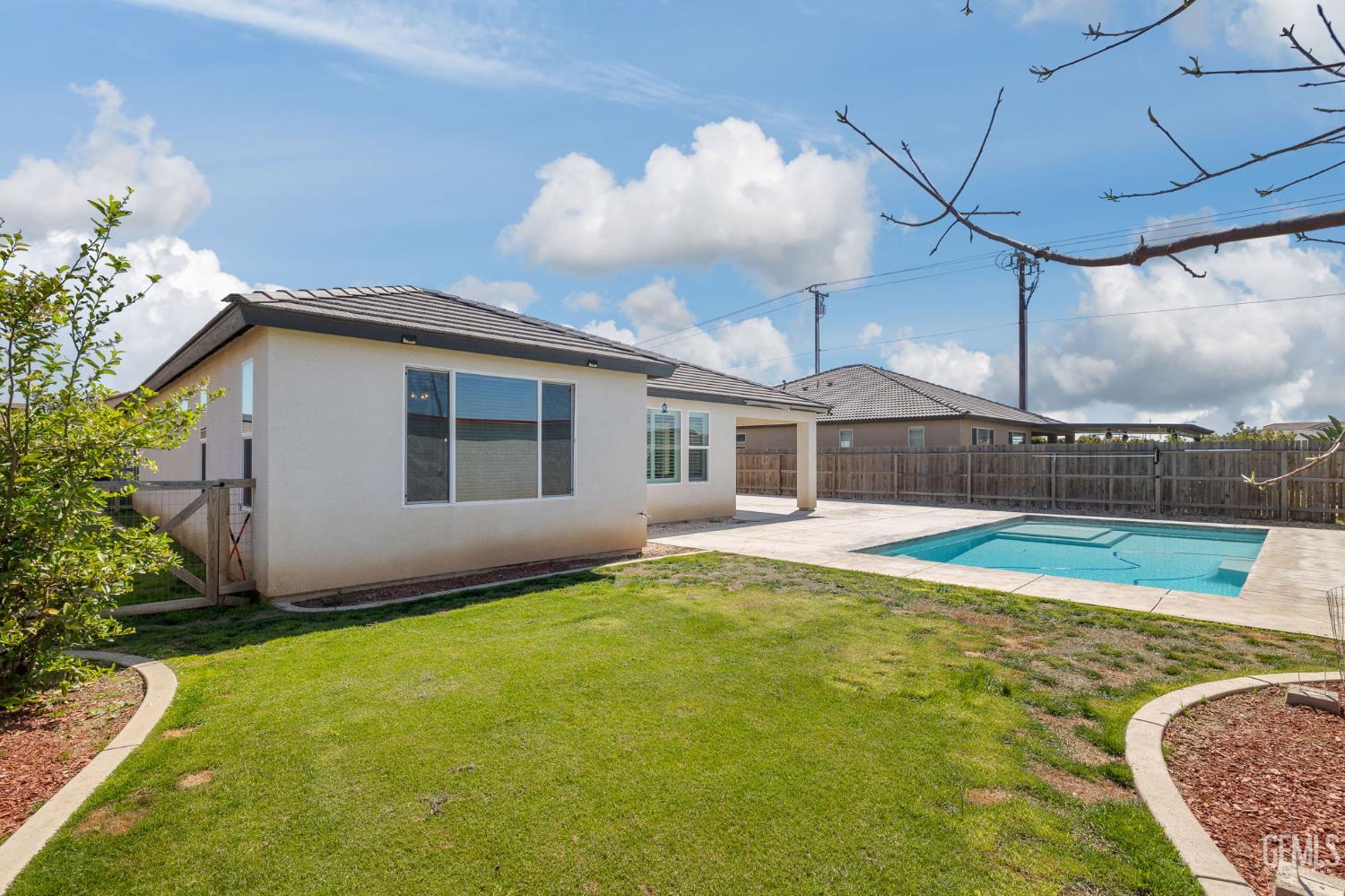 15 Claudia Autumn Drive