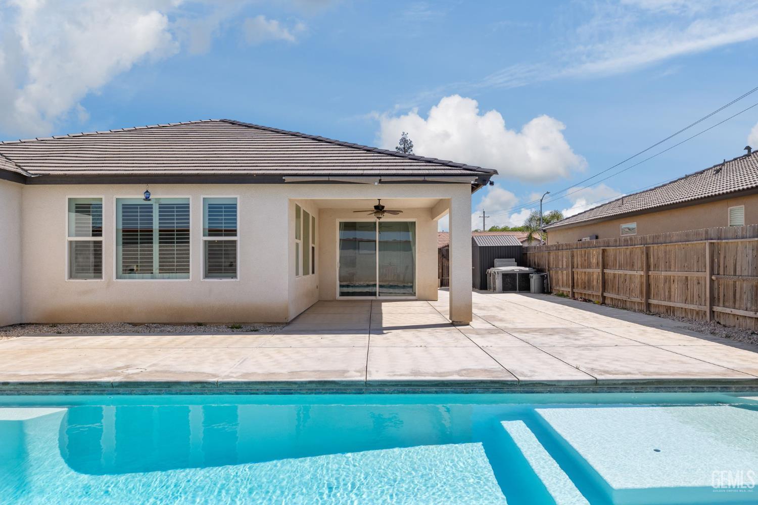 15 Claudia Autumn Drive