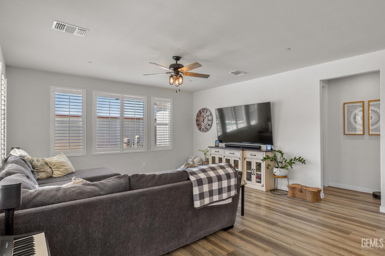 15 Claudia Autumn Drive