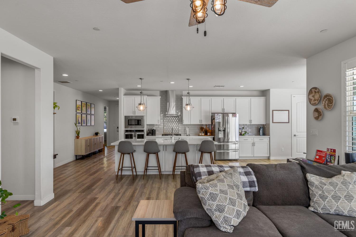 15 Claudia Autumn Drive