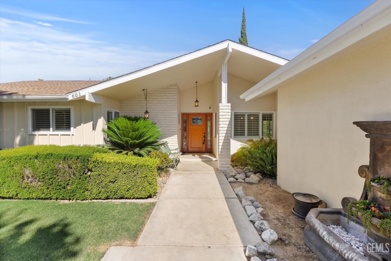 601 Vista Verde Way