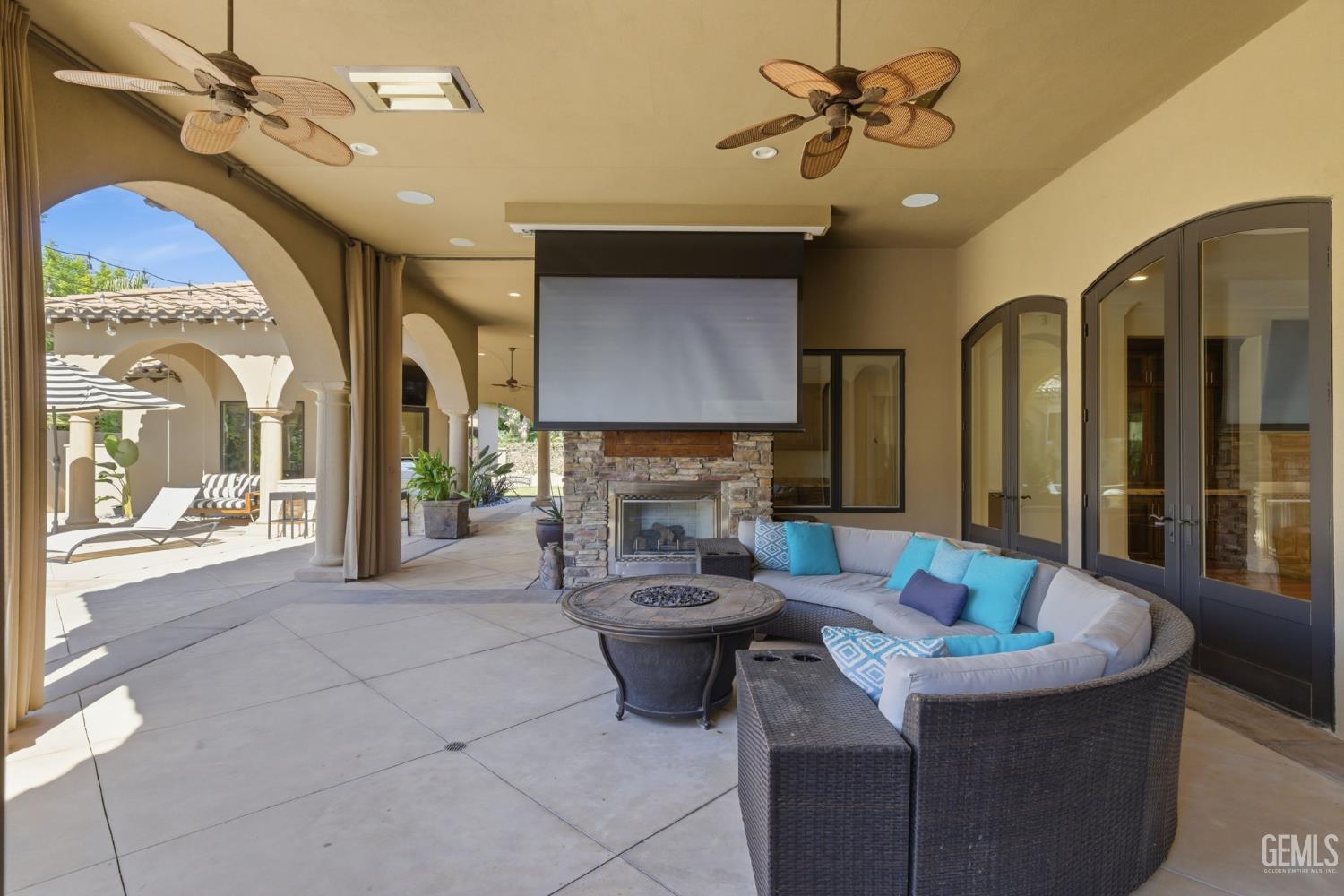 2709 Cormier Drive