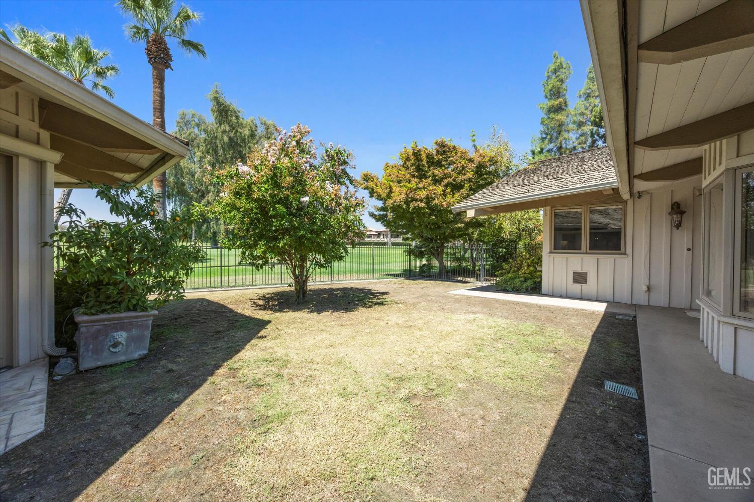 1033 Tam O Shanter Drive