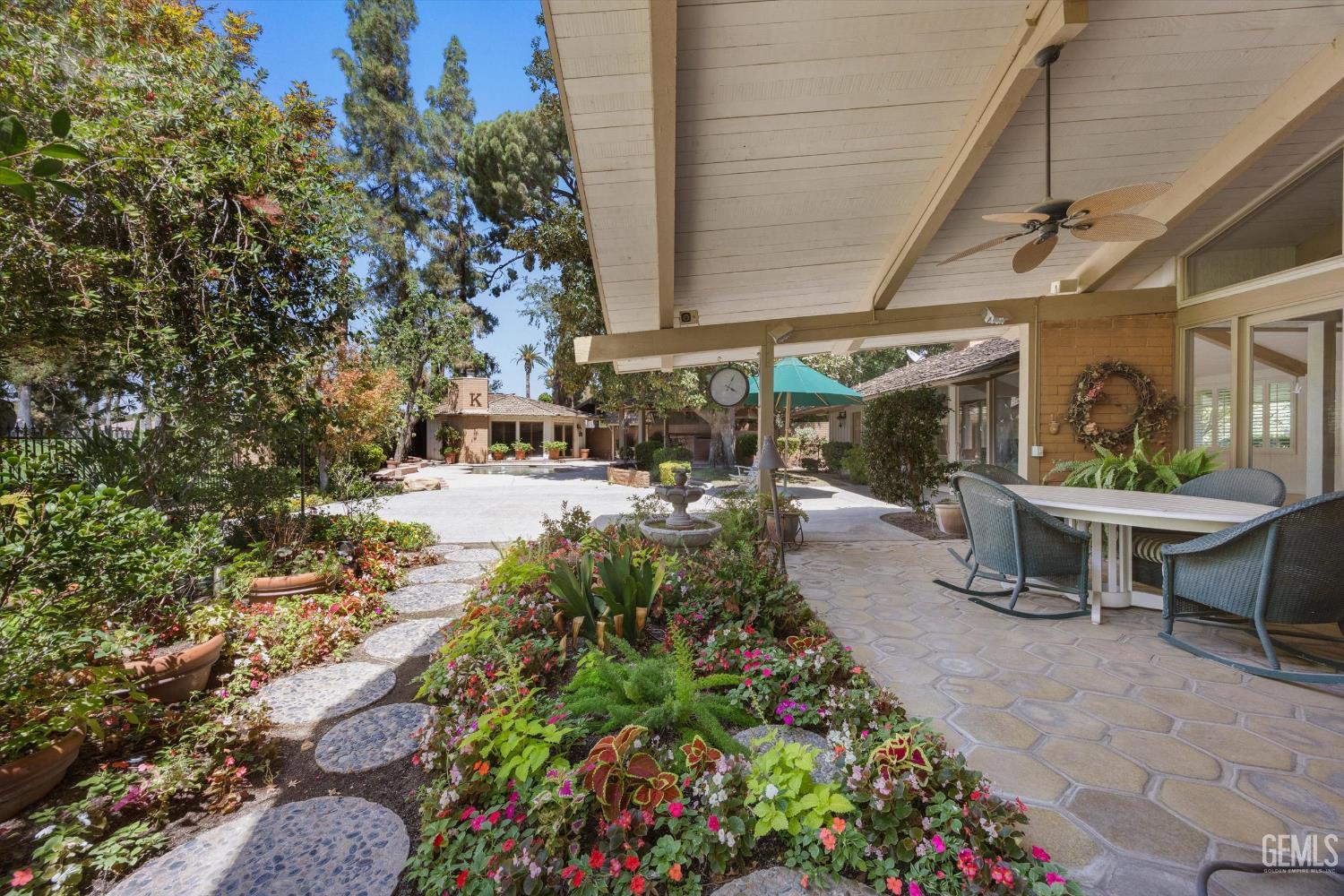 1033 Tam O Shanter Drive