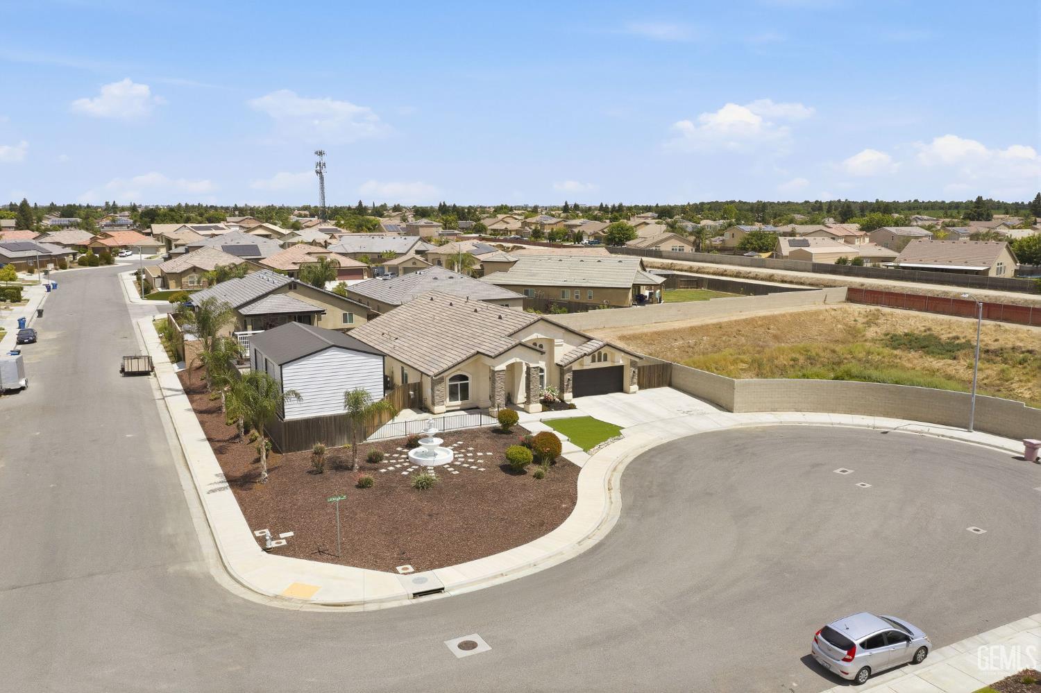 6008 Luckman Drive