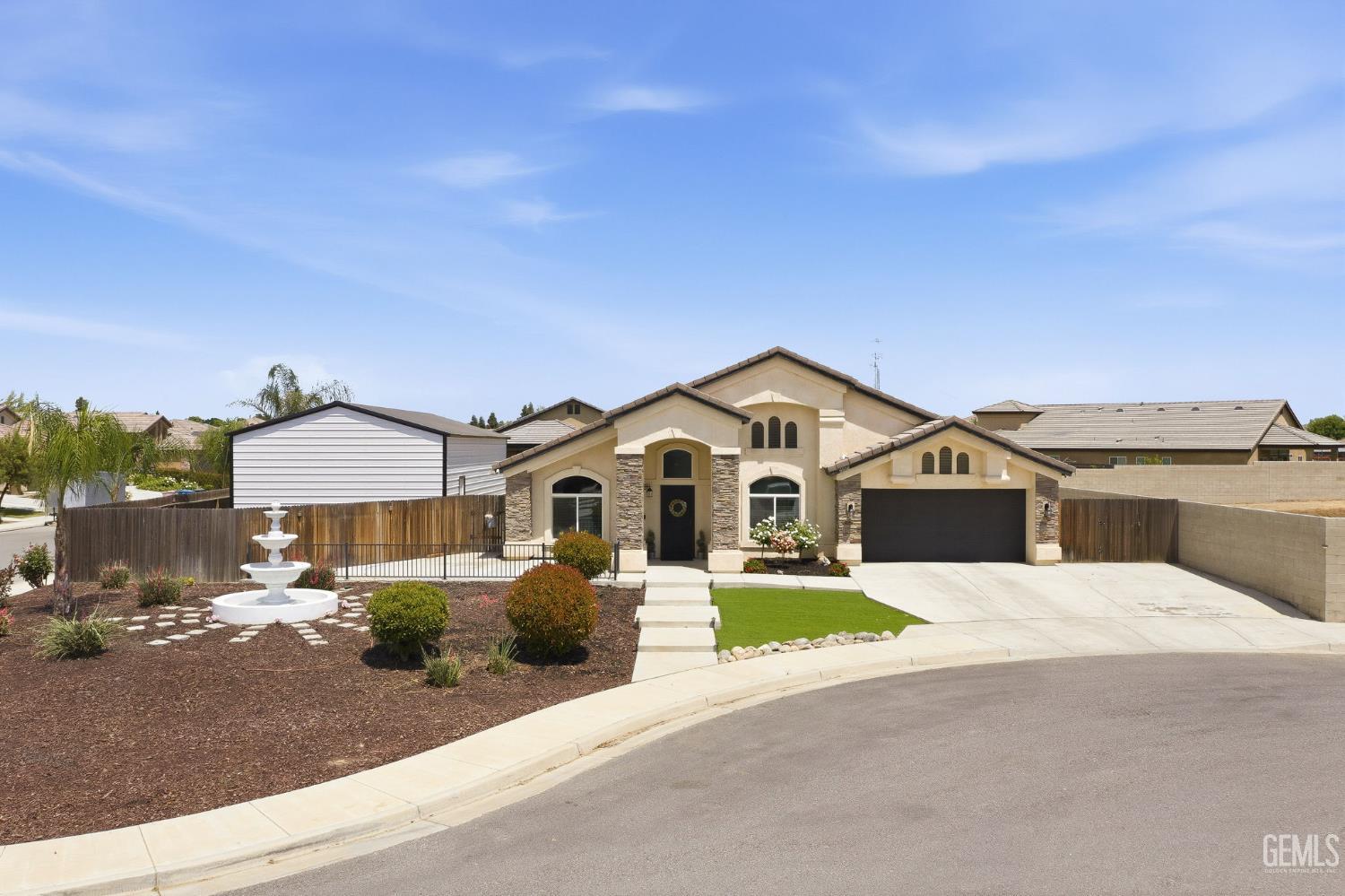 6008 Luckman Drive