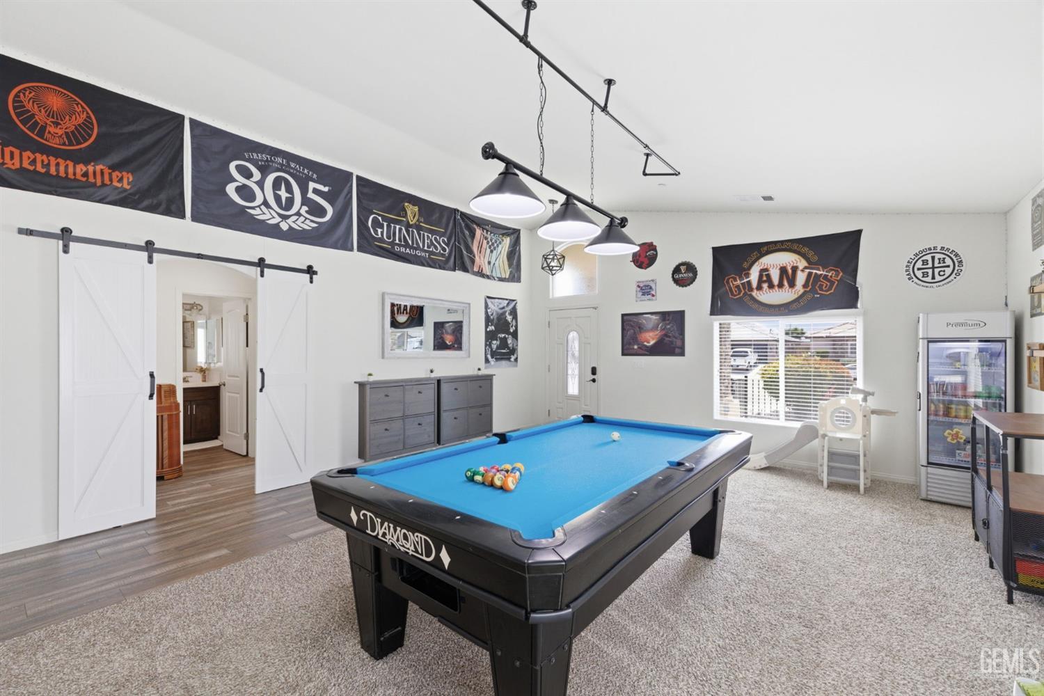 6008 Luckman Drive