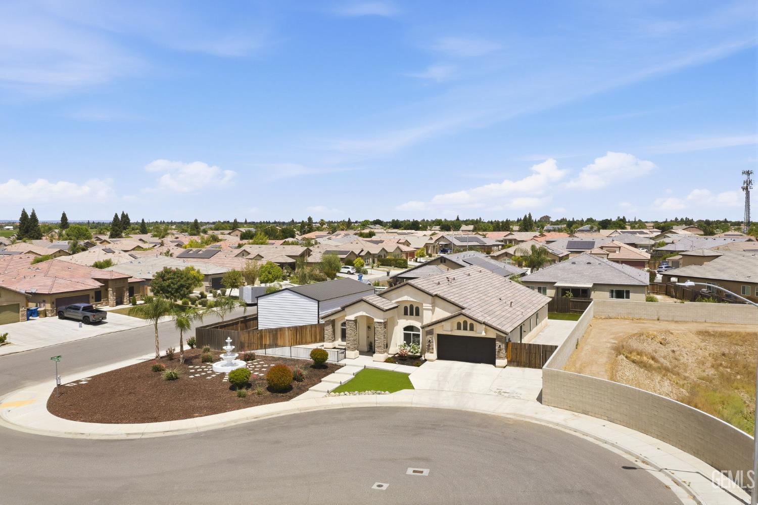 6008 Luckman Drive