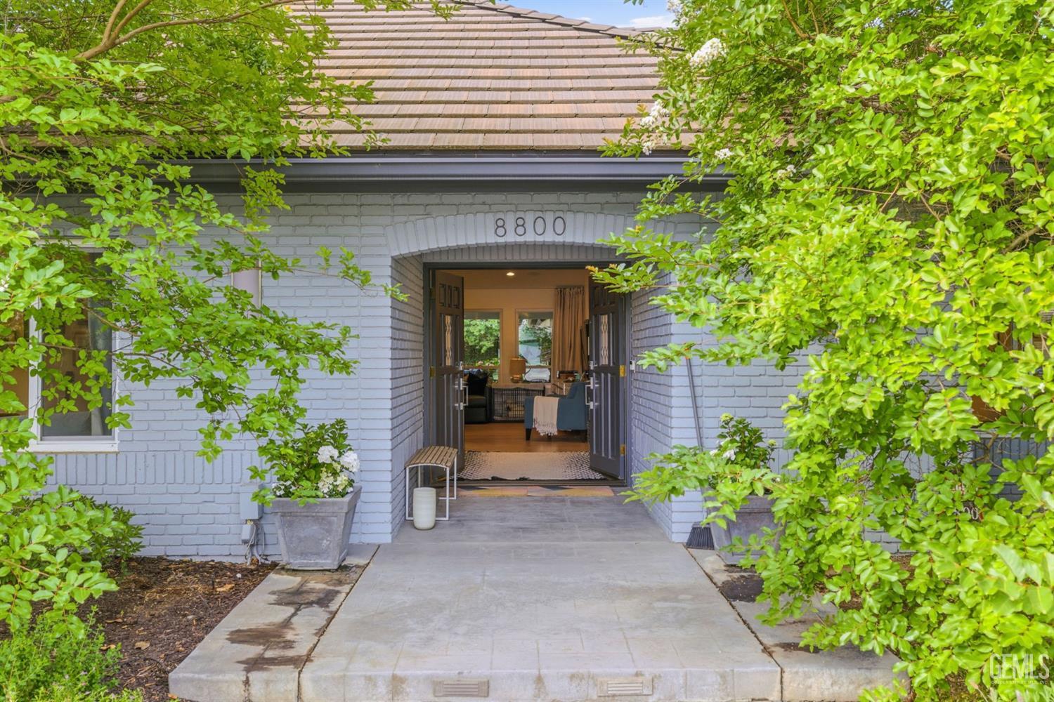 8800 Saint Cloud Lane