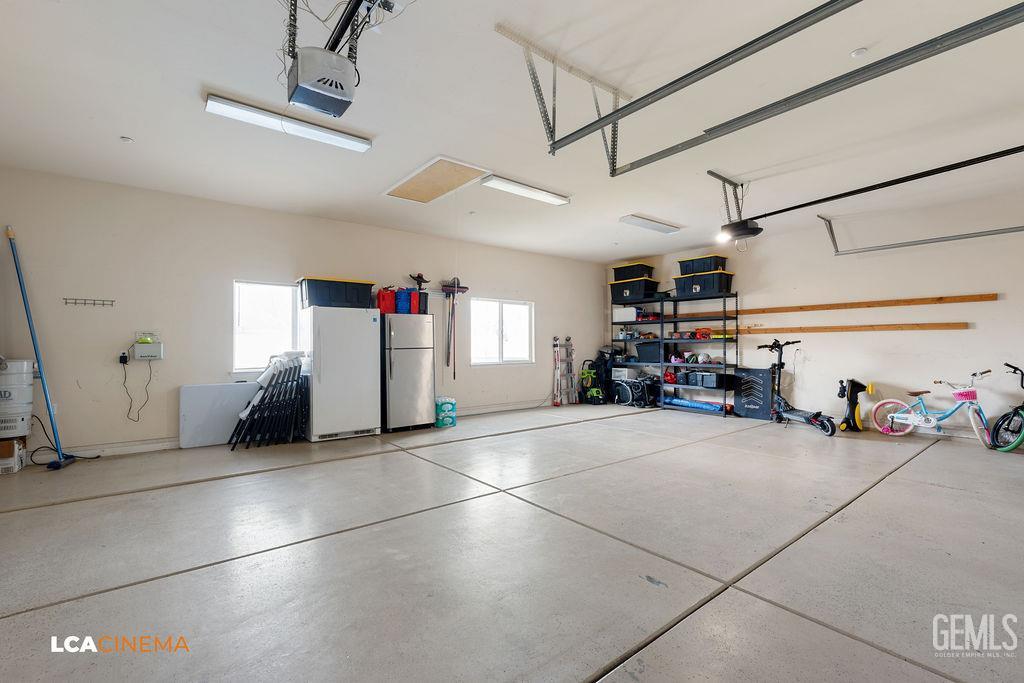 4140 Meadow Lake Drive