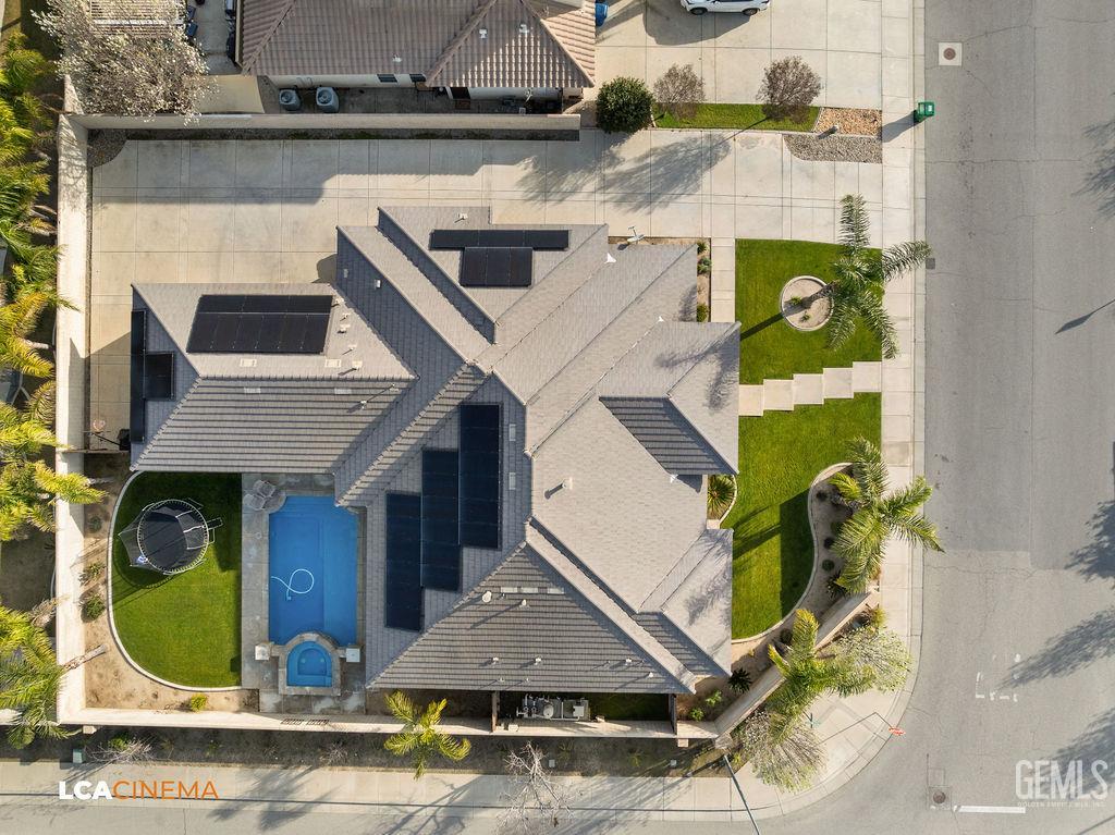 4140 Meadow Lake Drive