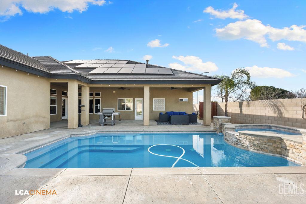 4140 Meadow Lake Drive