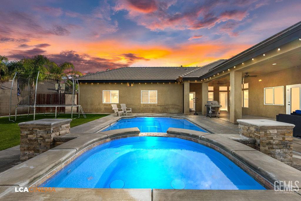 4140 Meadow Lake Drive