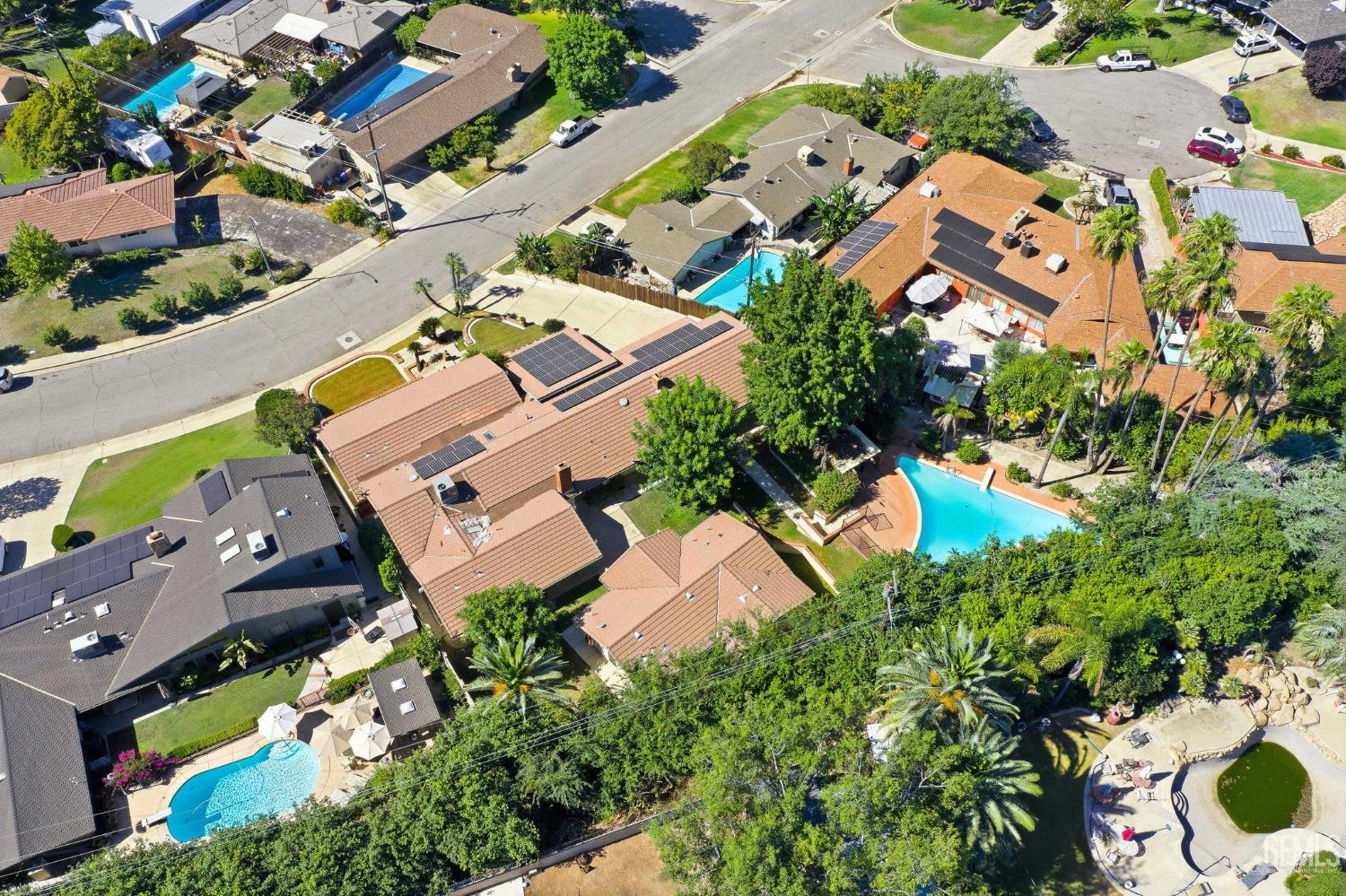 1912 Country Club Drive