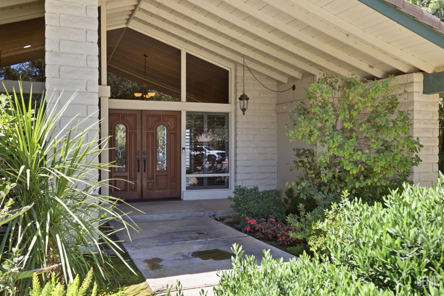 7501 El Roble Court