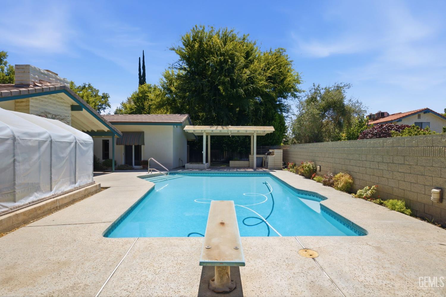 7501 El Roble Court