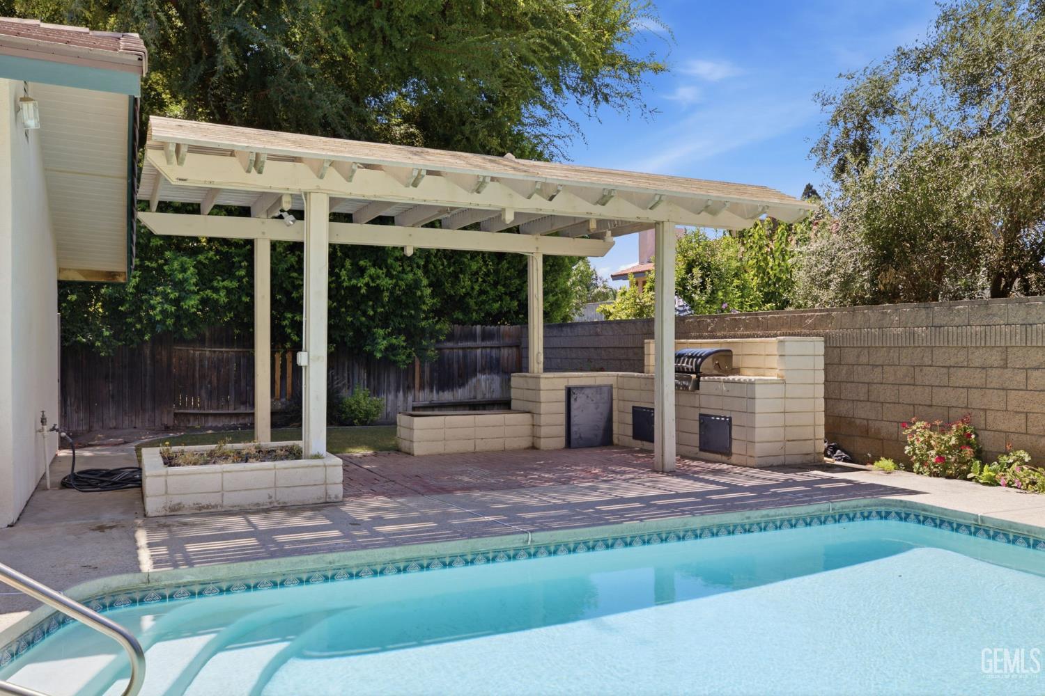 7501 El Roble Court