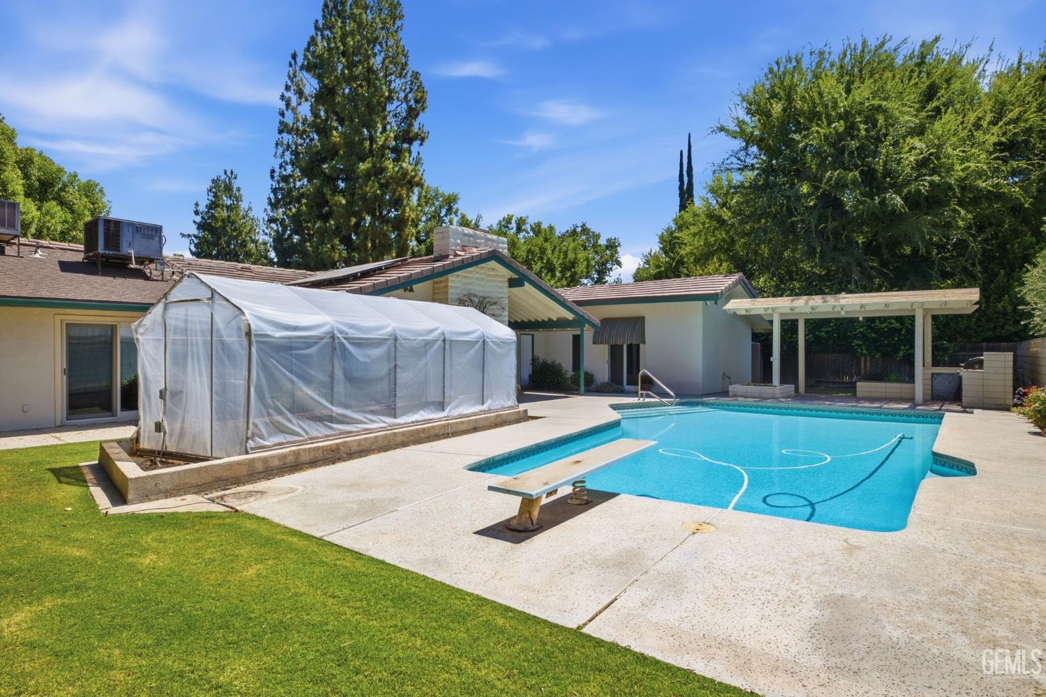 7501 El Roble Court