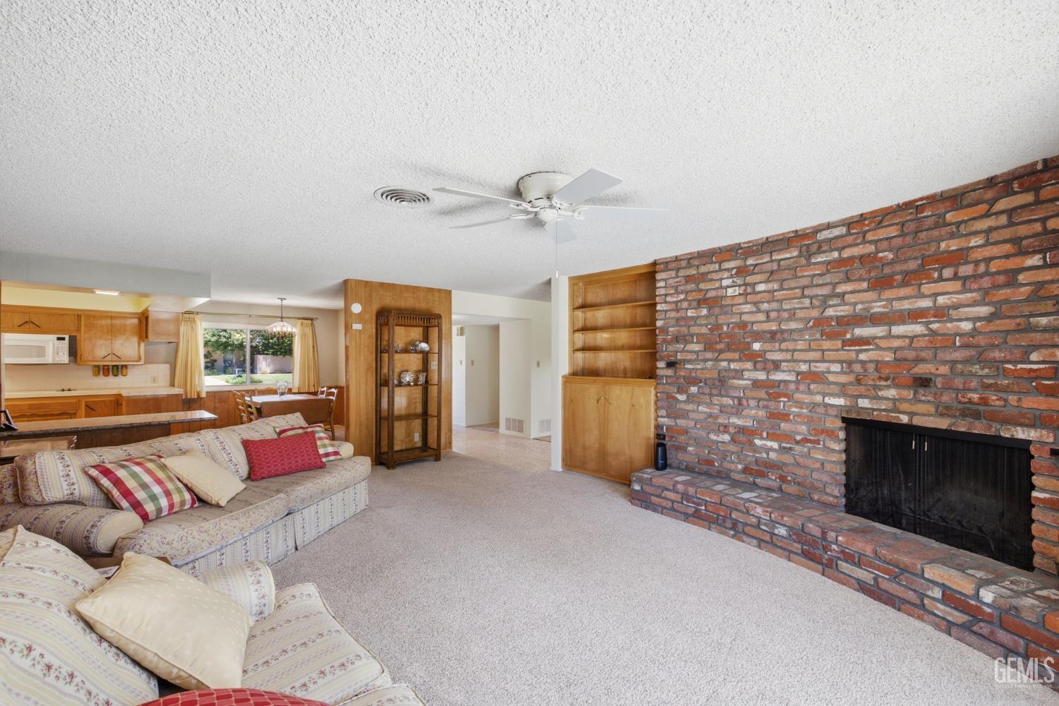 7007 Mesa Verde Way