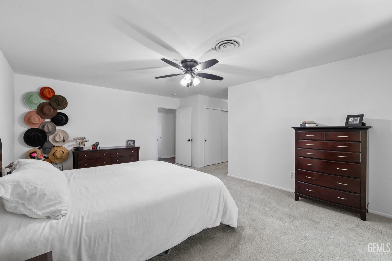 2513 Elm Street