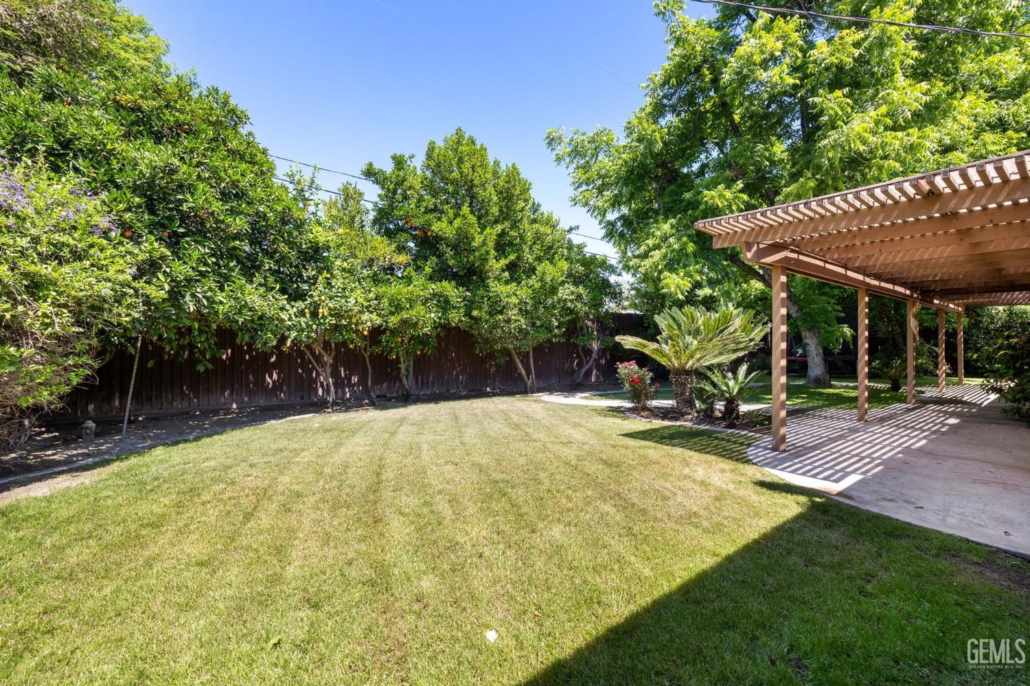 2513 Elm Street
