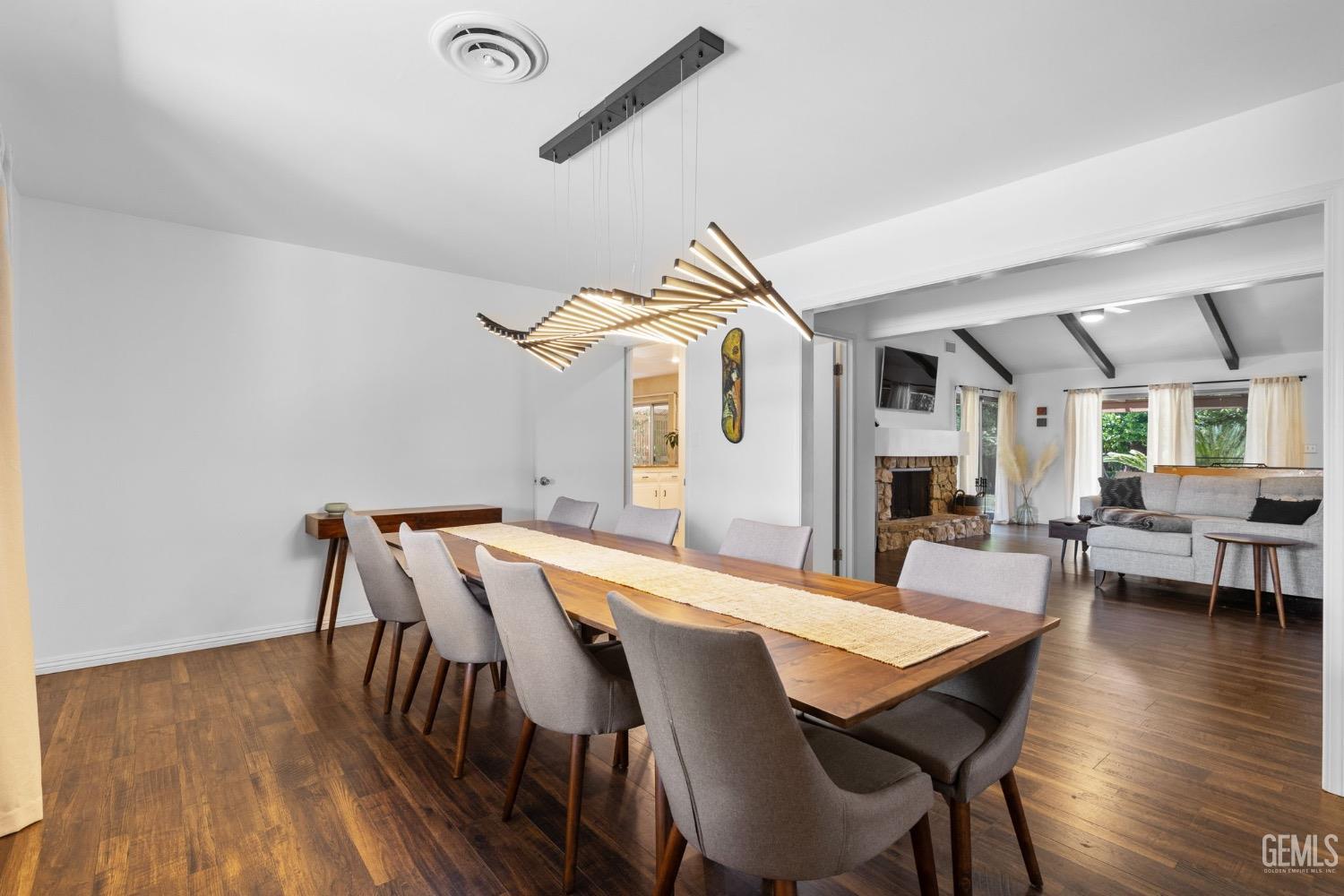 2513 Elm Street