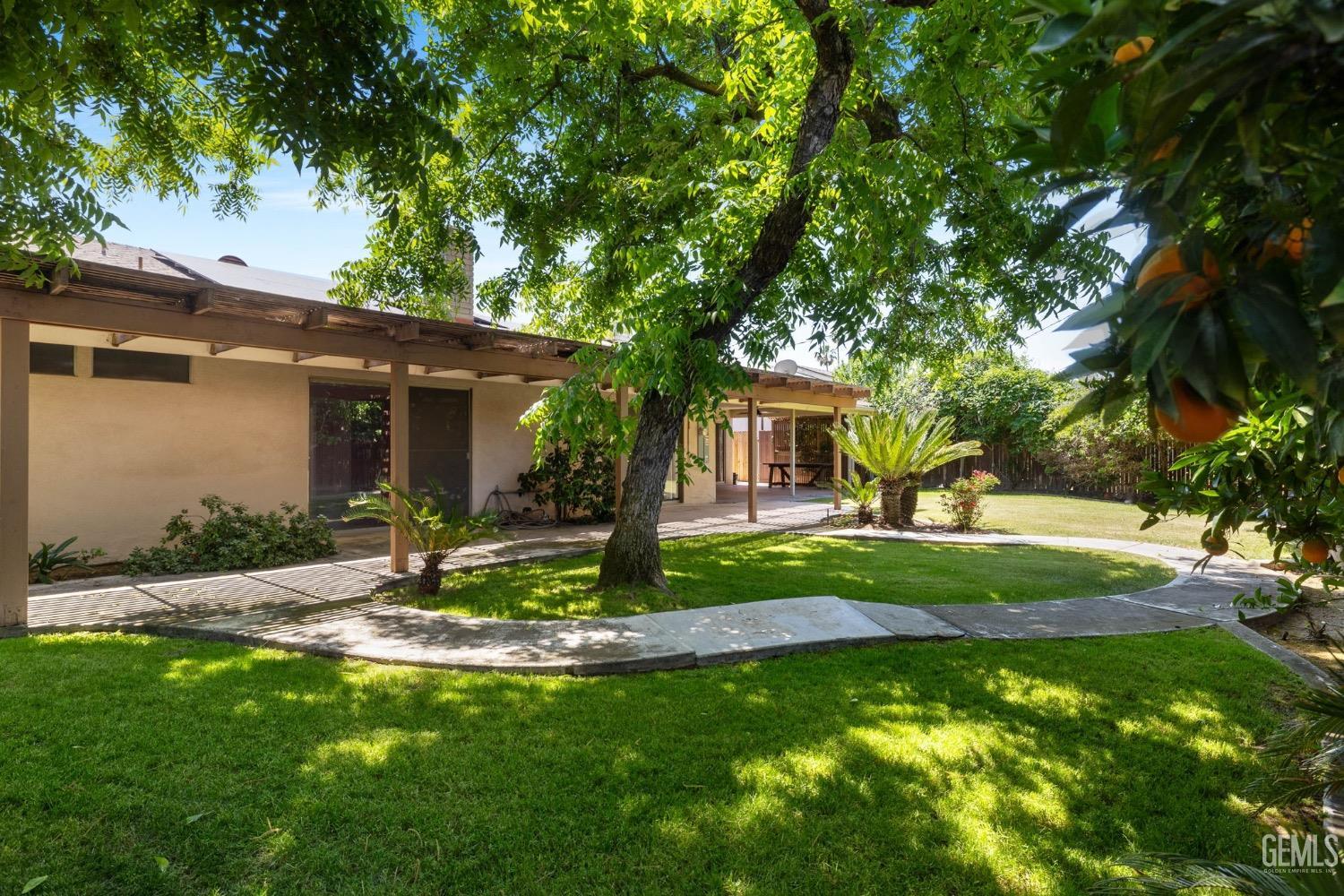 2513 Elm Street