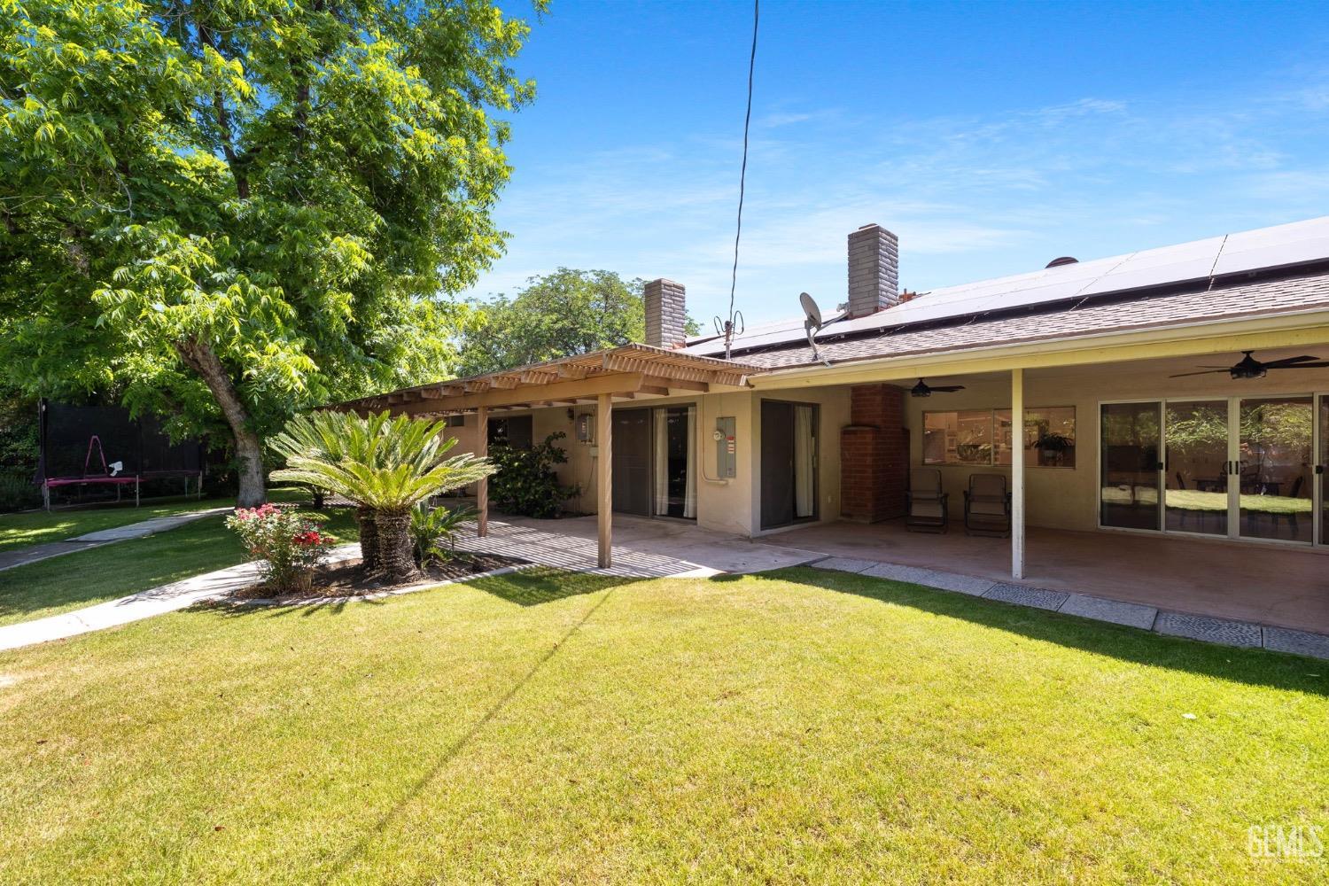 2513 Elm Street