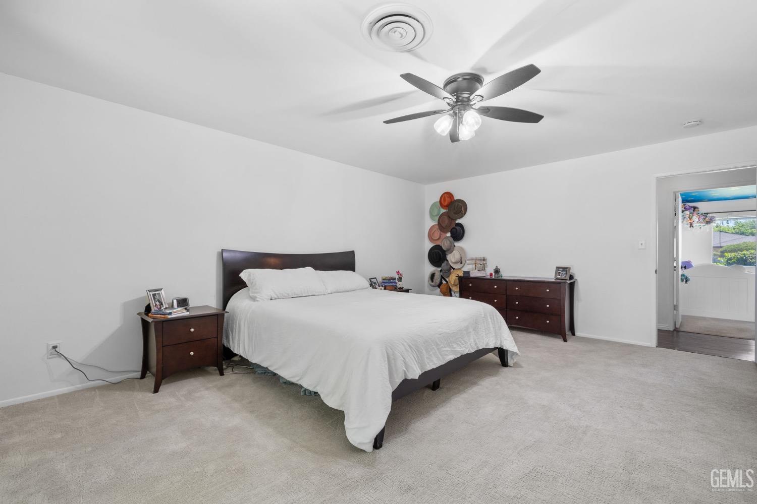 2513 Elm Street