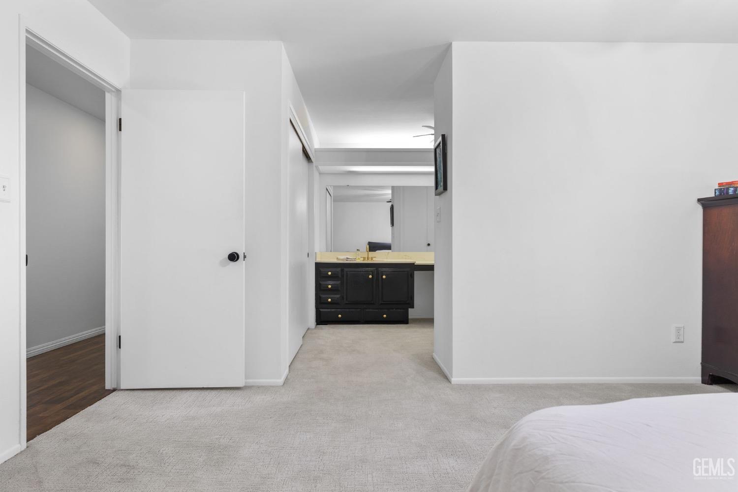 2513 Elm Street
