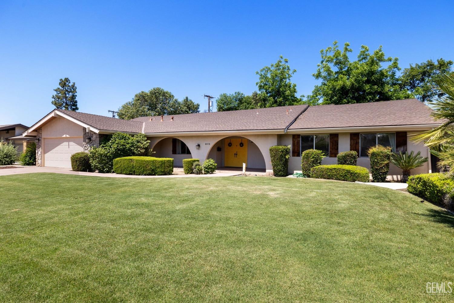 2513 Elm Street