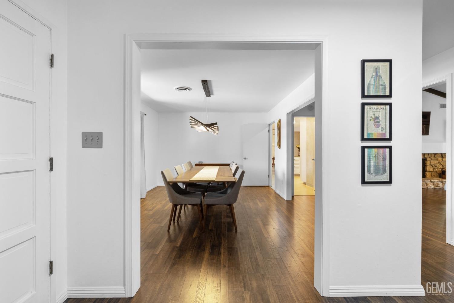 2513 Elm Street