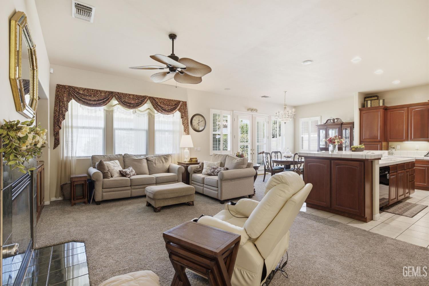 303 Coachman Way