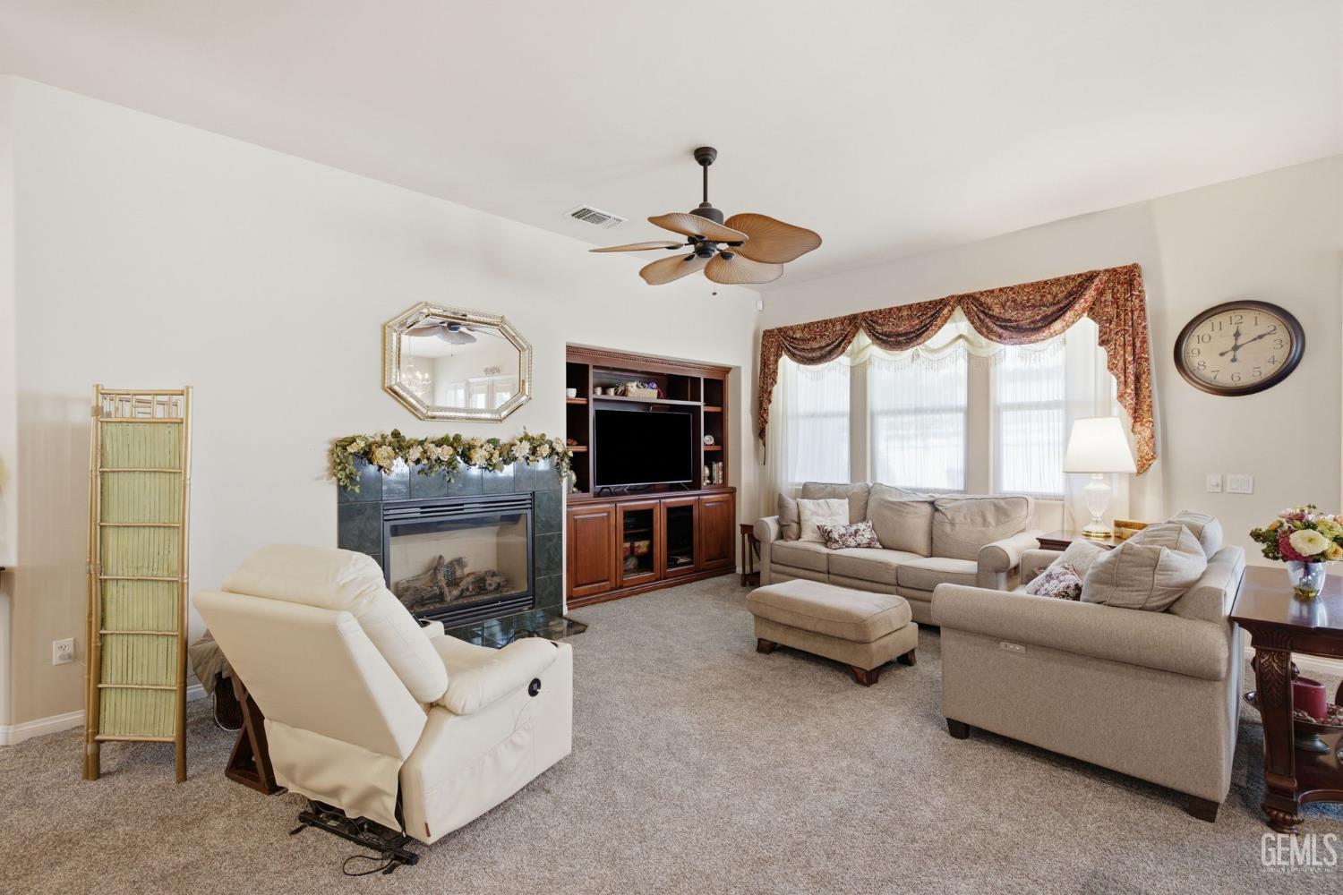303 Coachman Way