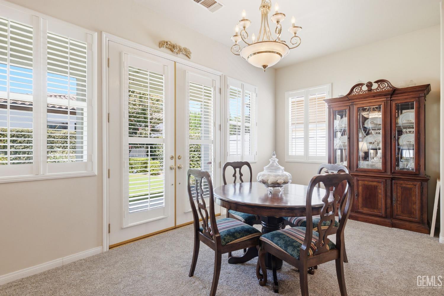 303 Coachman Way