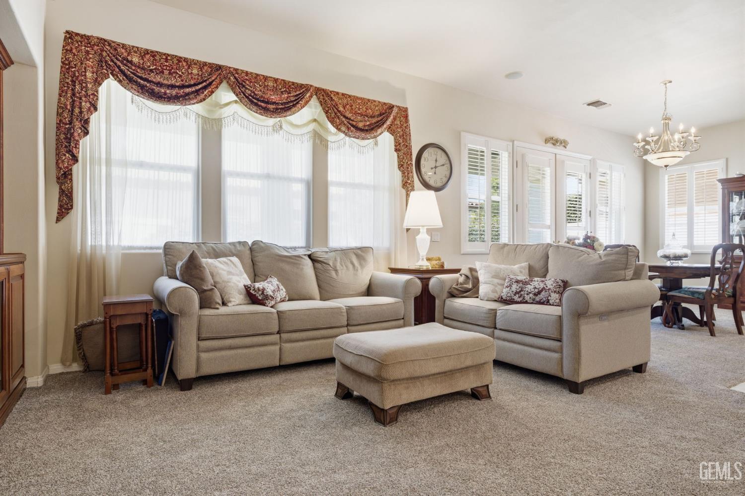 303 Coachman Way