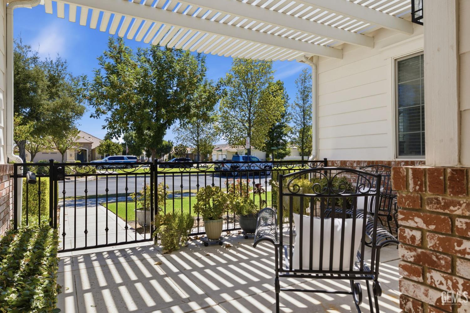 303 Coachman Way