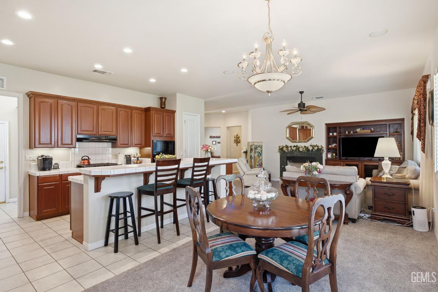 303 Coachman Way