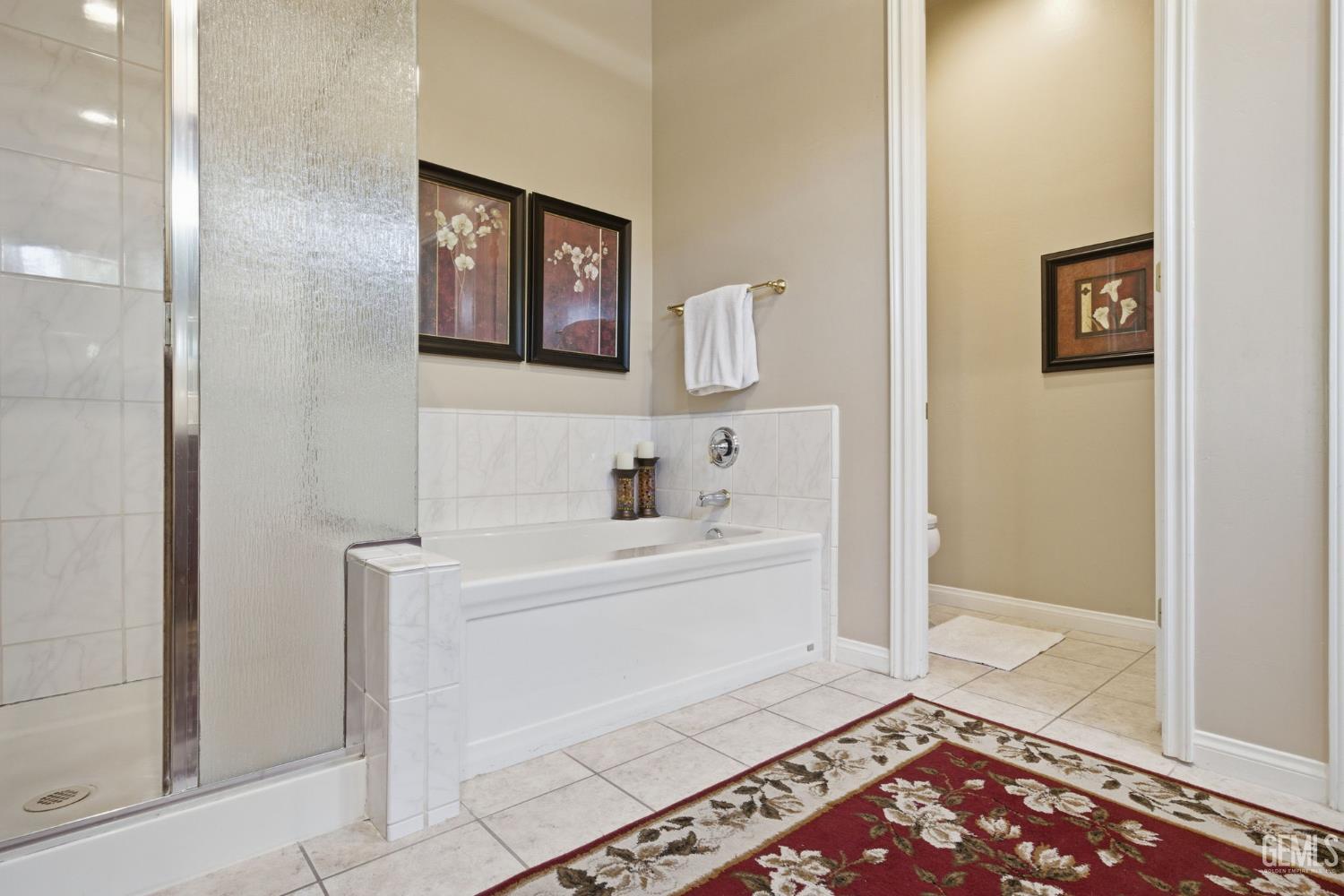 303 Coachman Way