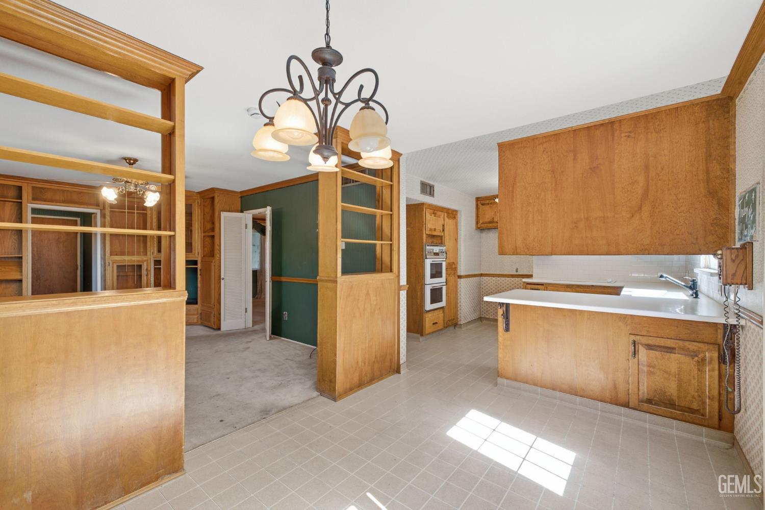 2004 Juniper Court