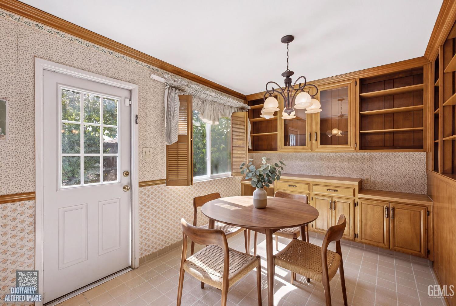 2004 Juniper Court