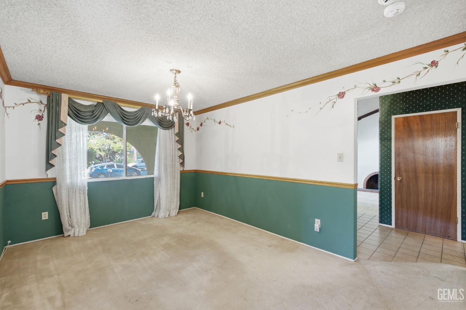 2004 Juniper Court