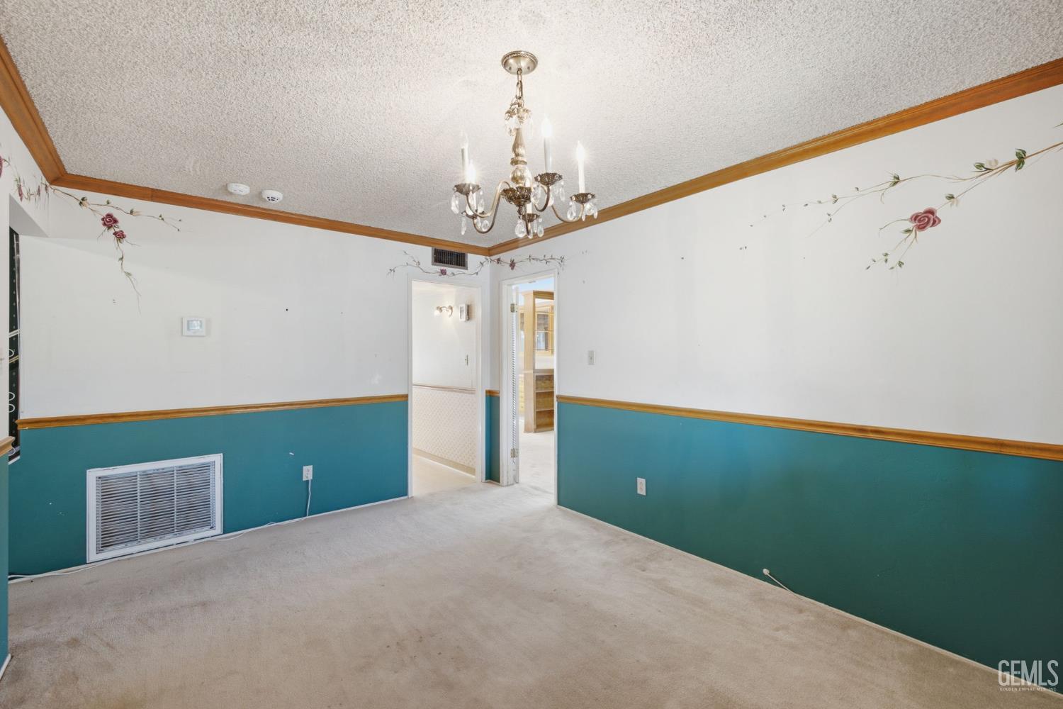 2004 Juniper Court