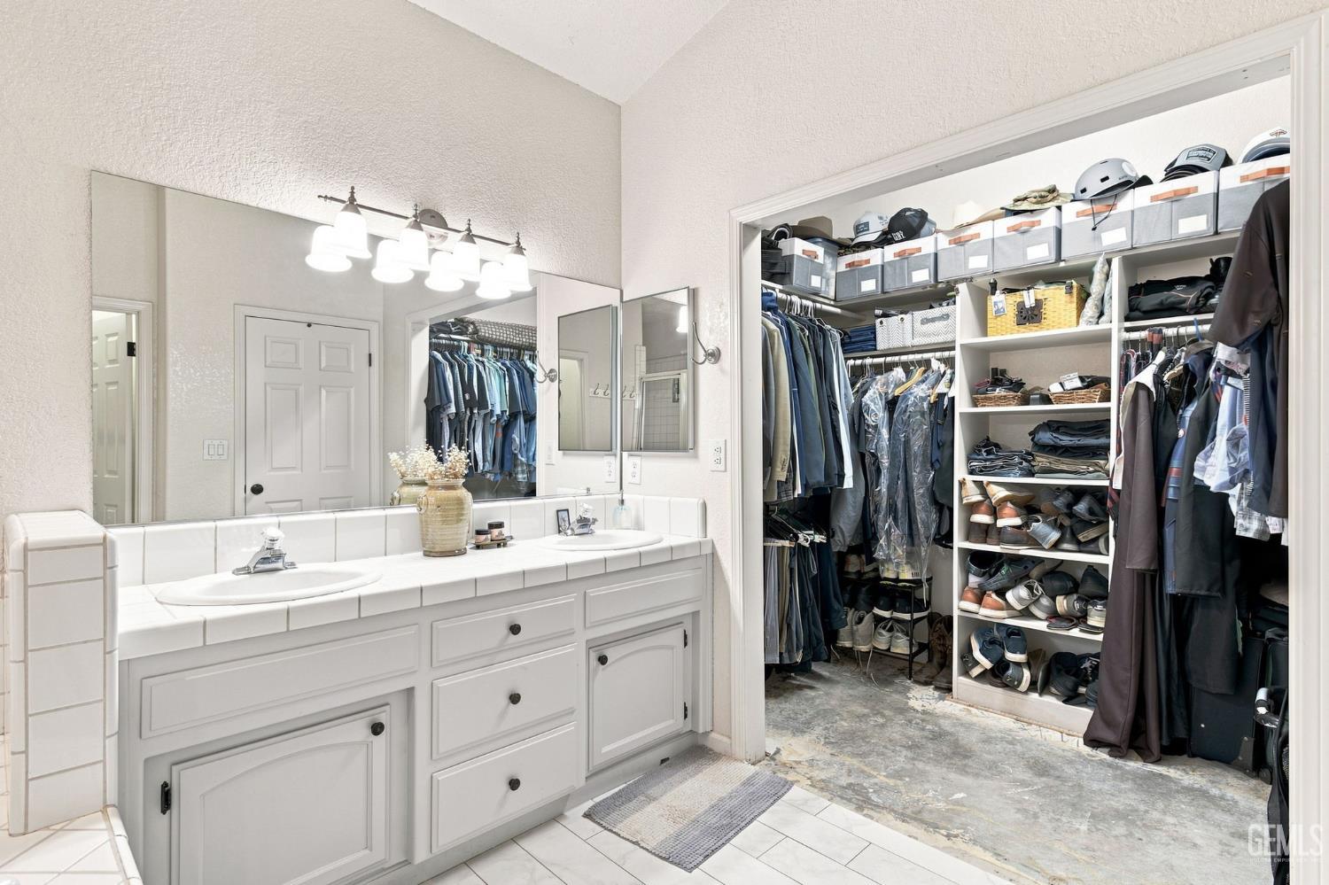 5600 Rockwell Drive