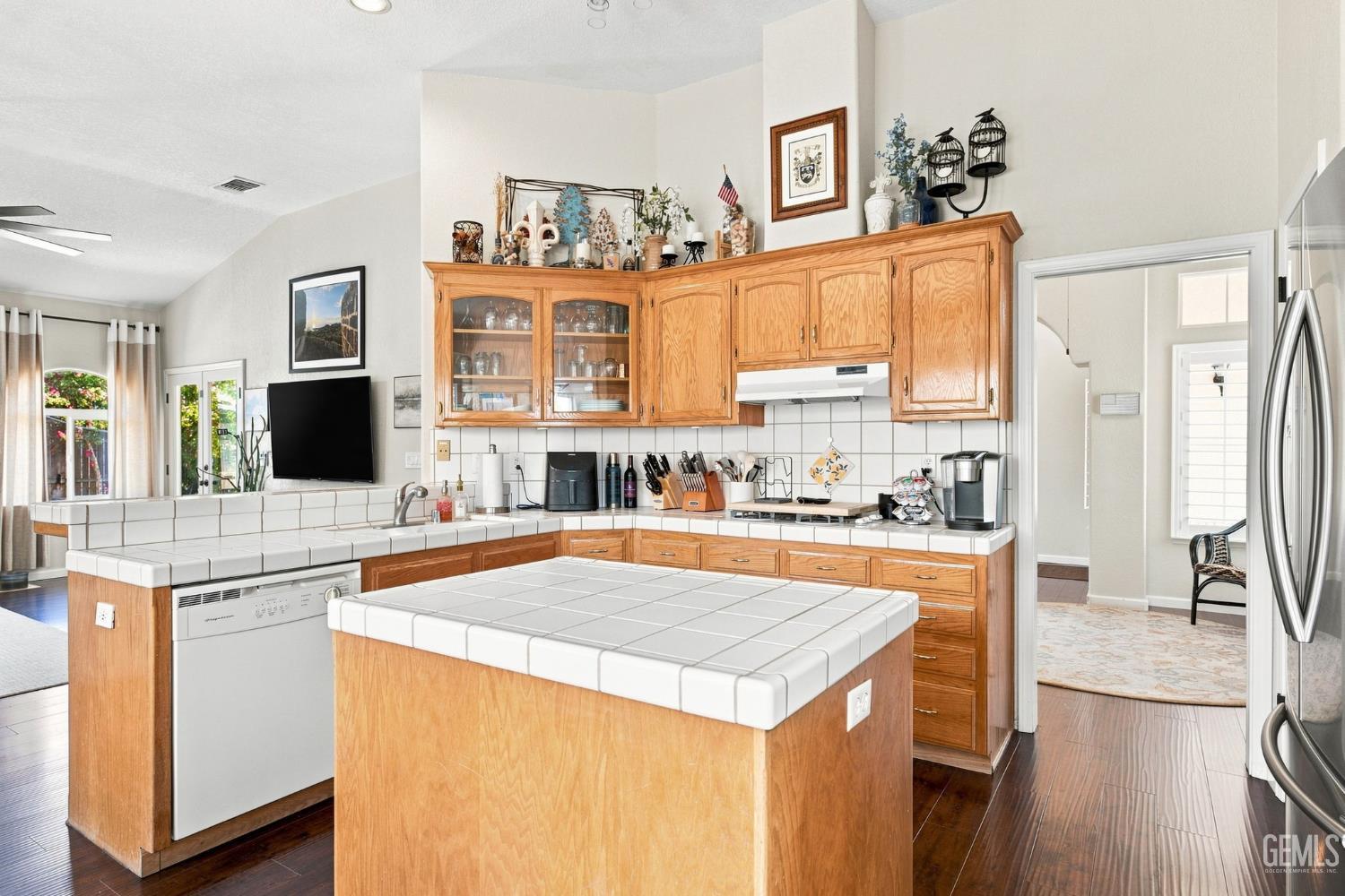 5600 Rockwell Drive