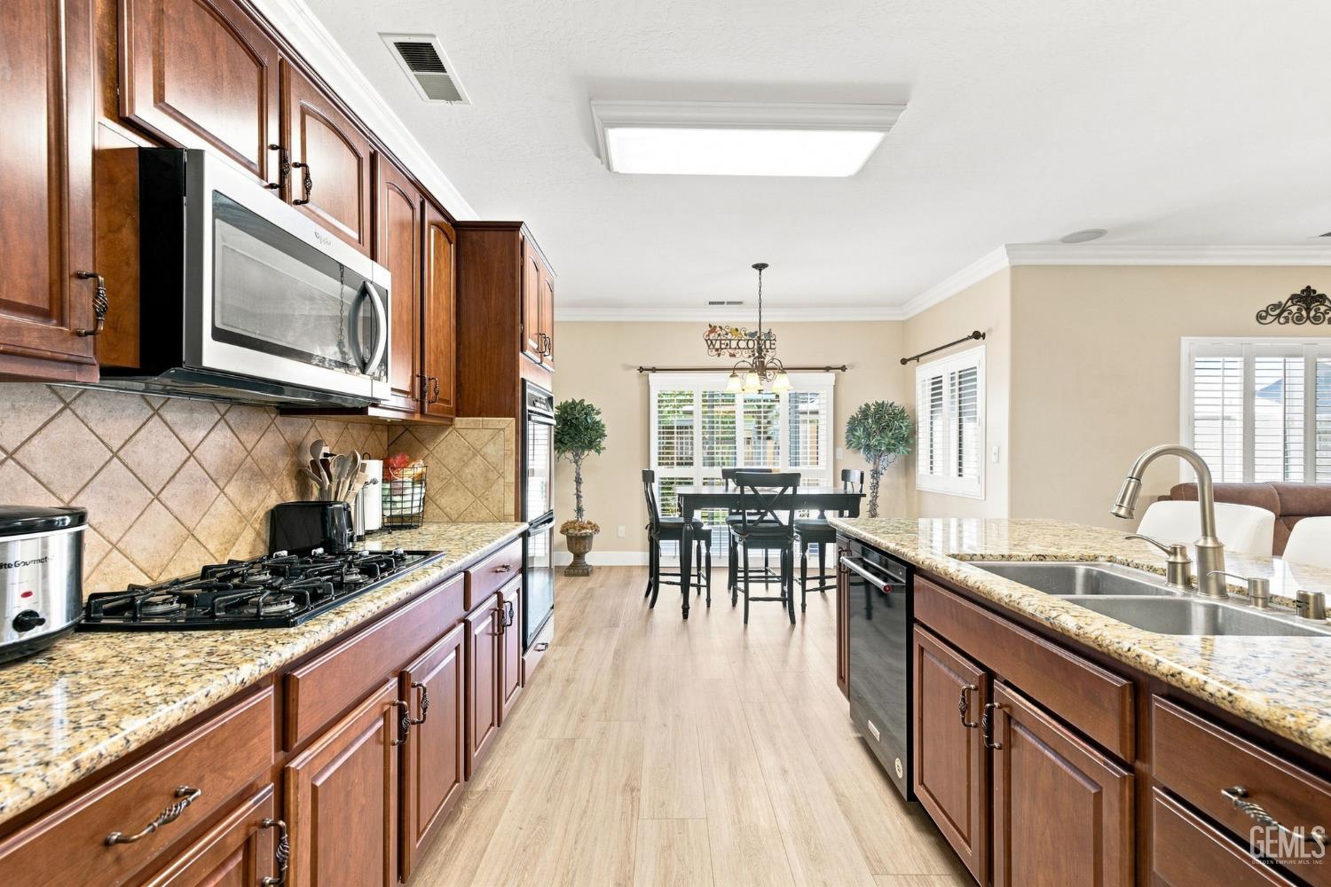12600 Stablegate Drive