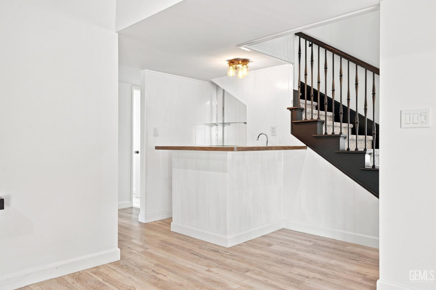 7800 De Colores Court