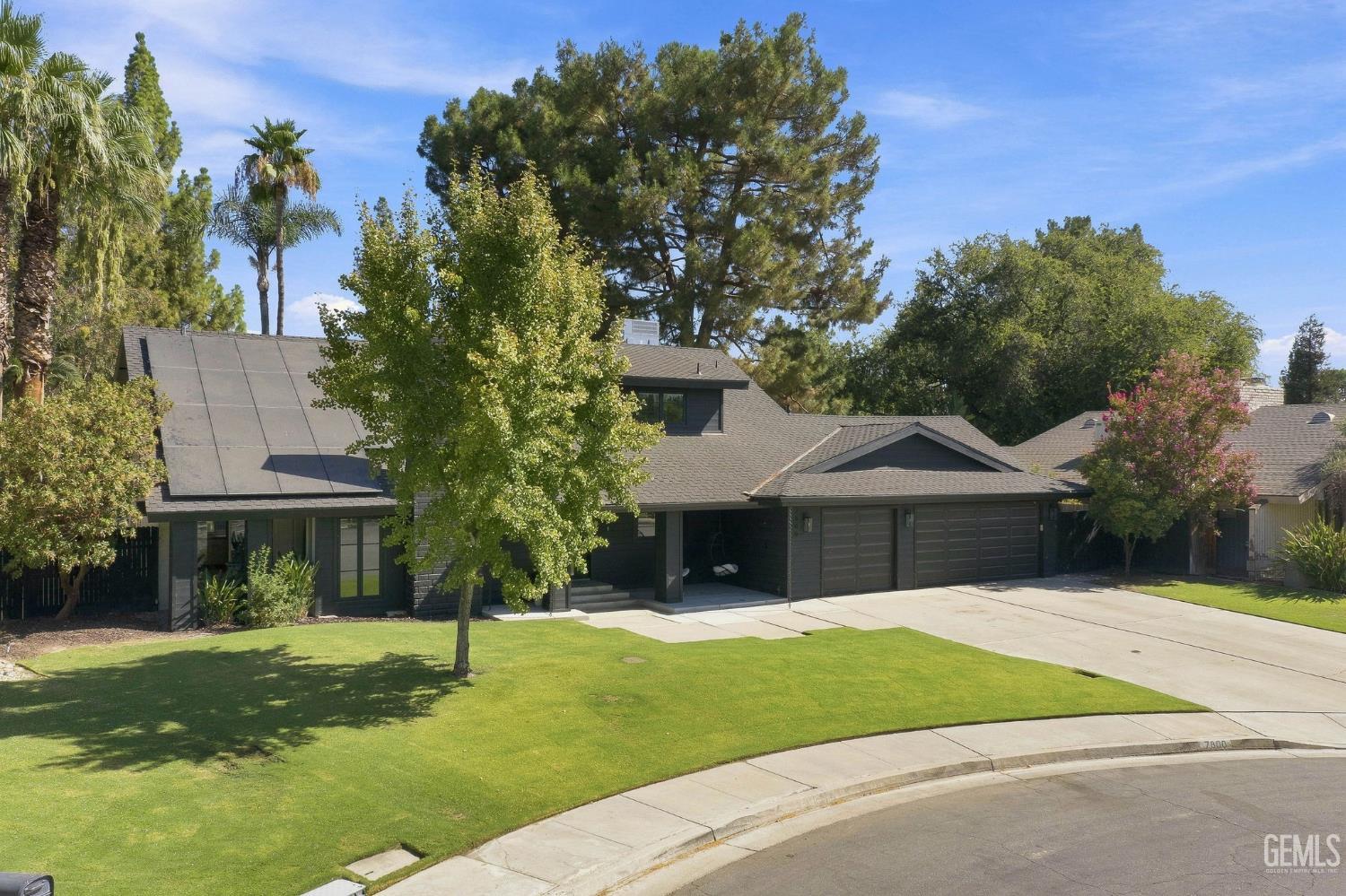 7800 De Colores Court
