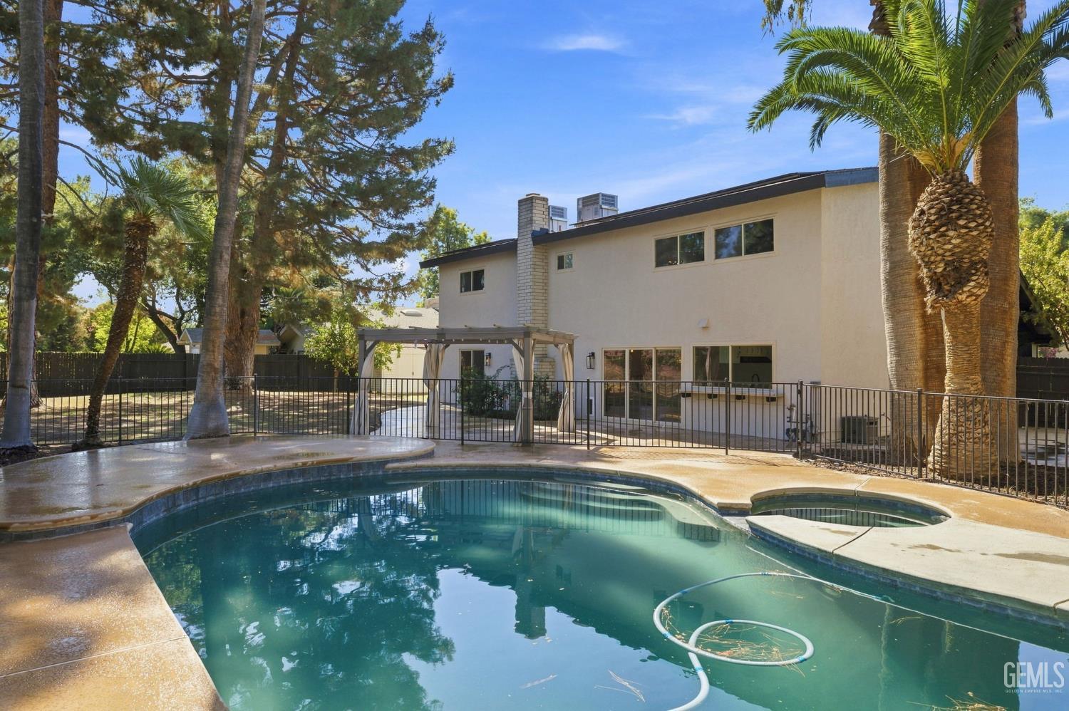 7800 De Colores Court