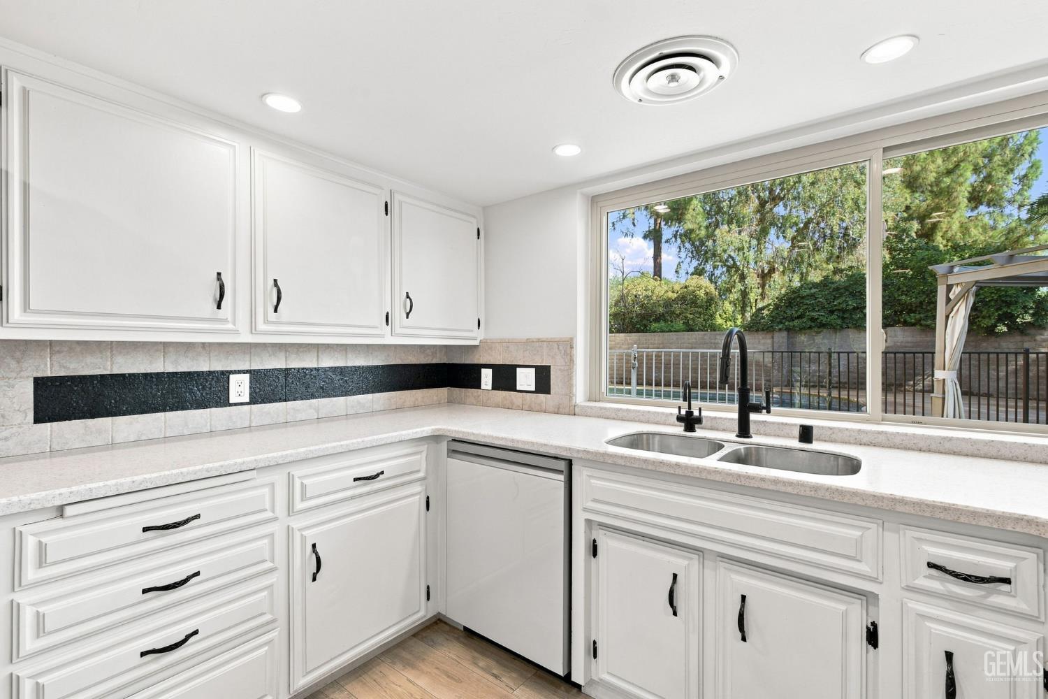 7800 De Colores Court